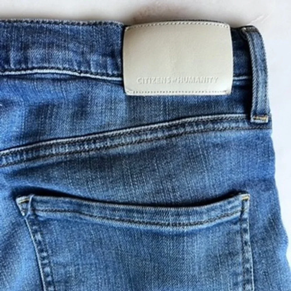 Citizens of Humanity Isola Jeans Medium Wash Raw Hem‎ High Rise size 30